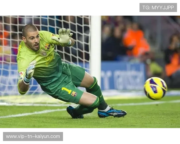 守门员脚下球处理训练:现代门将参与传球发起战术 守门员脚下球处理训练:现代门将参与传球发起战术