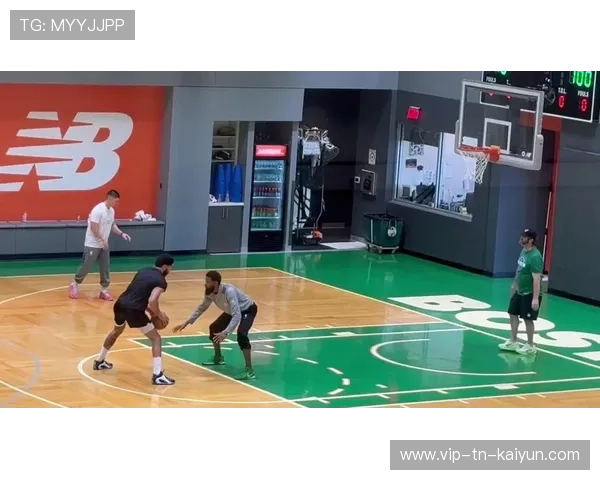 塔图姆追身三分出手如同训练，凯尔特人进攻停不下来